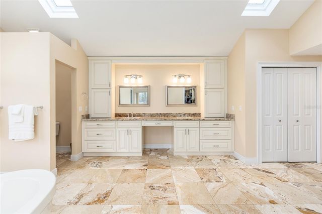 12009 NE 8TH COURT, Ocala, FL 34479