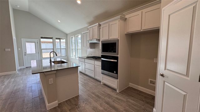 1725 RED BUD Trail, Northlake, TX 76247