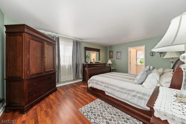 10 Wind Meadow Trl, Hardyston Twp., NJ 07419