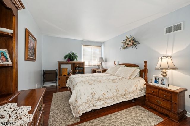 10 Wind Meadow Trl, Hardyston Twp., NJ 07419