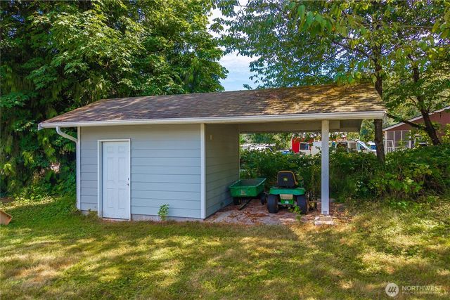 18201 Renton Maple Valley Road SE, Maple Valley, WA 98038