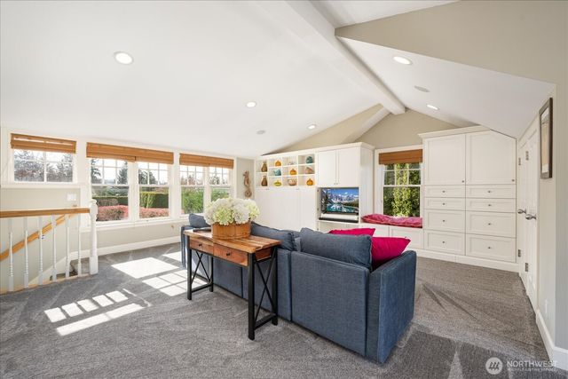 10207 NE 60th Street, Kirkland, WA 98033