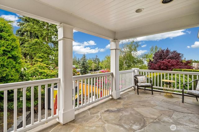 10207 NE 60th Street, Kirkland, WA 98033