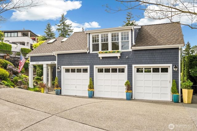 10207 NE 60th Street, Kirkland, WA 98033