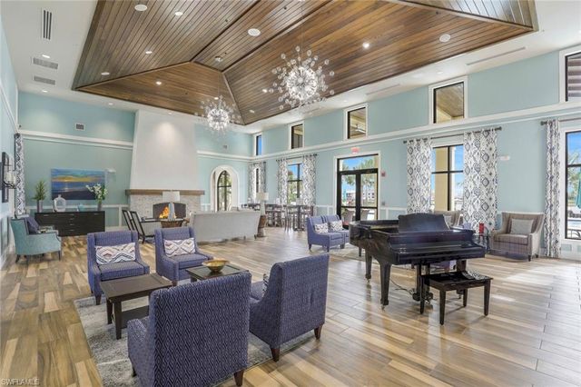 2368 Anguilla DR # 102, Naples, FL 34120