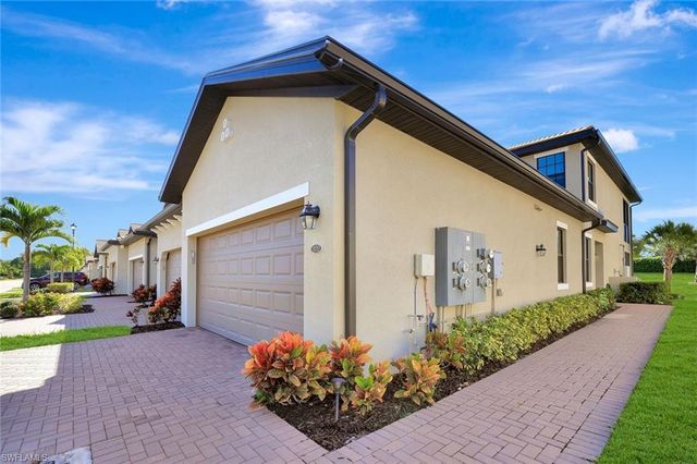 2368 Anguilla DR # 102, Naples, FL 34120