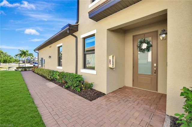 2368 Anguilla DR # 102, Naples, FL 34120