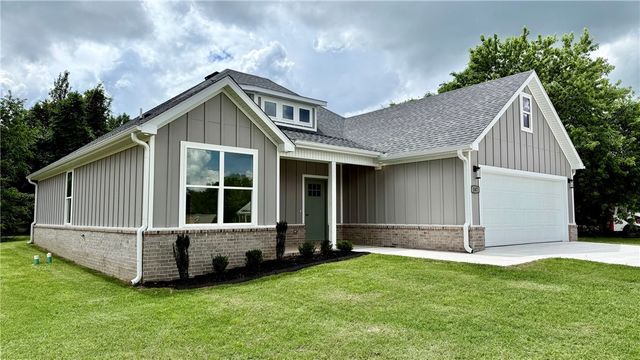 147 County Avenue, Lincoln, AR 72744