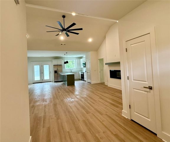 147 County Avenue, Lincoln, AR 72744