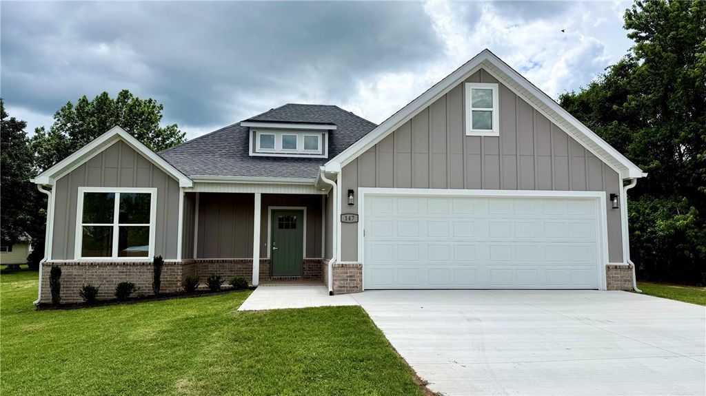 147 County Avenue, Lincoln, AR 72744