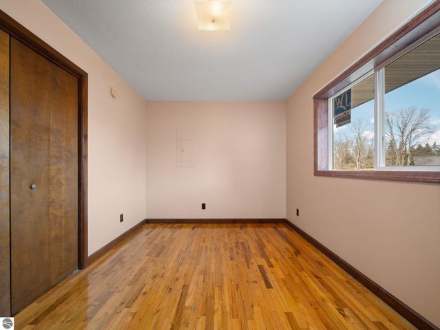 7808 Bacchanalia Court, Cadillac, MI 49601