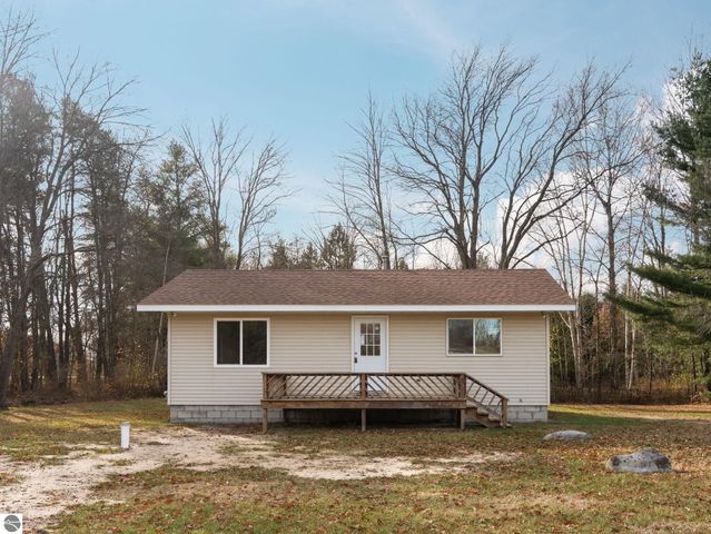 7808 Bacchanalia Court, Cadillac, MI 49601