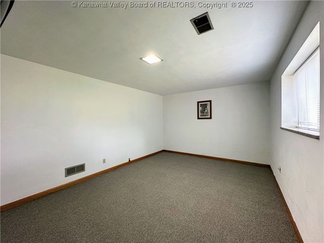 2195 Oakridge Drive, Charleston, WV 25311