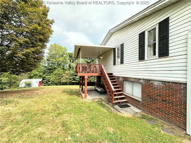 2195 Oakridge Drive, Charleston, WV 25311