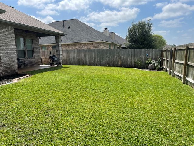 15654 Long Creek Lane, College Station, TX 77845