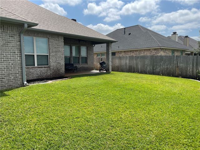 15654 Long Creek Lane, College Station, TX 77845