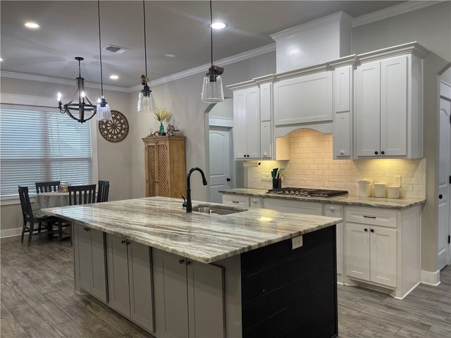 15654 Long Creek Lane, College Station, TX 77845
