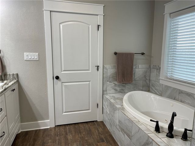 15654 Long Creek Lane, College Station, TX 77845