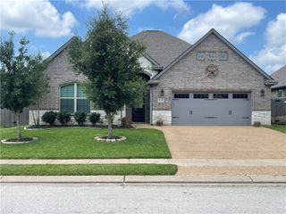 15654 Long Creek Lane, College Station, TX 77845
