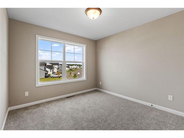 902 Pine Vale, Somerset, WI 54025