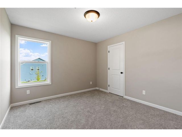 902 Pine Vale, Somerset, WI 54025