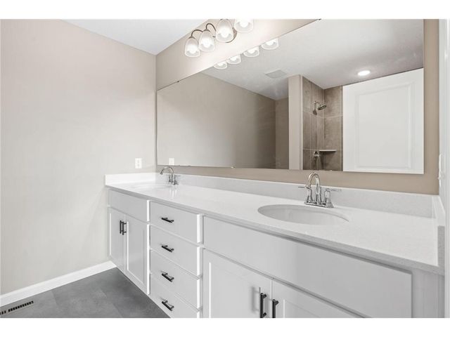 902 Pine Vale, Somerset, WI 54025