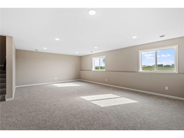 902 Pine Vale, Somerset, WI 54025