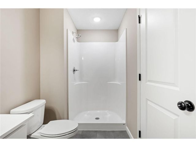 902 Pine Vale, Somerset, WI 54025