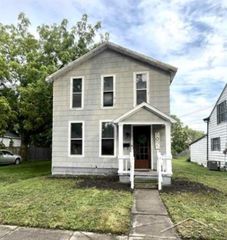616 N Oakley Street, Saginaw, MI 48602