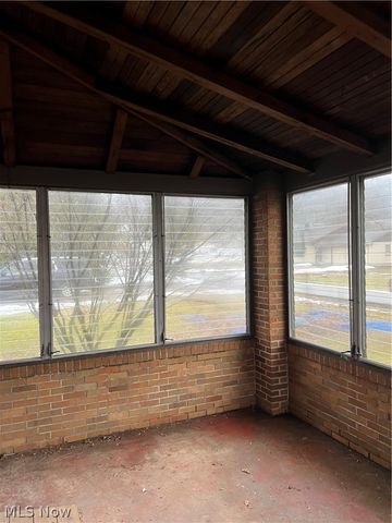 213 E 27th Street, Dover, OH 44622