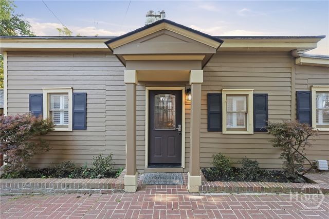 109 E Park Avenue, Savannah, GA 31401