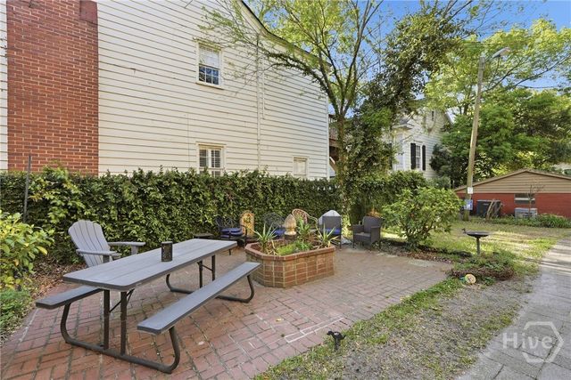 109 E Park Avenue, Savannah, GA 31401