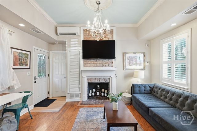 109 E Park Avenue, Savannah, GA 31401