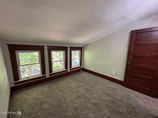 304 S State Road, Davison, MI 48423