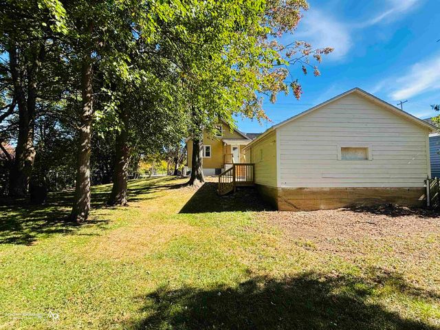 304 S State Road, Davison, MI 48423