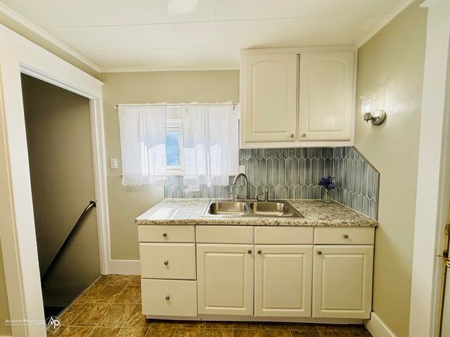 304 S State Road, Davison, MI 48423