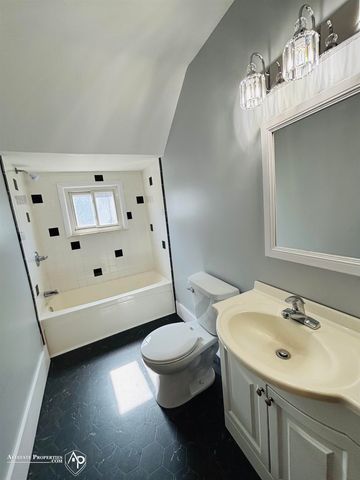 304 S State Road, Davison, MI 48423