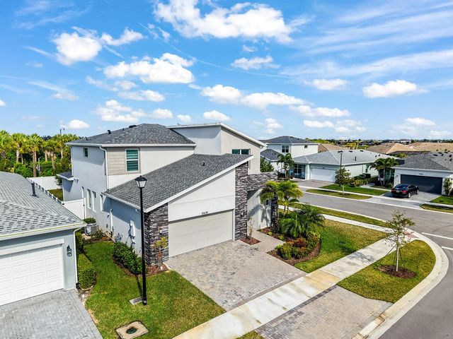 10638 SW Hensley Street, Port St. Lucie, FL 34987