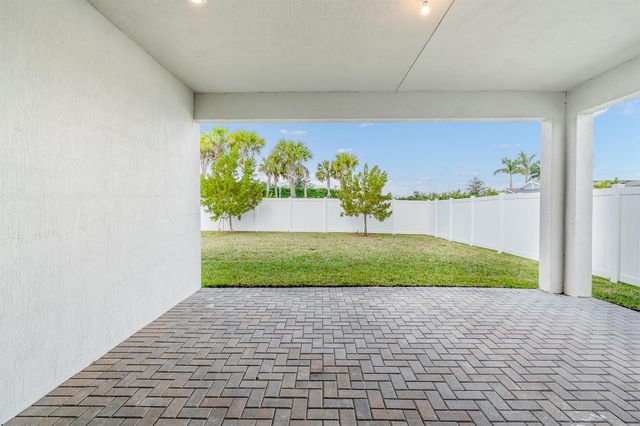 10638 SW Hensley Street, Port St. Lucie, FL 34987