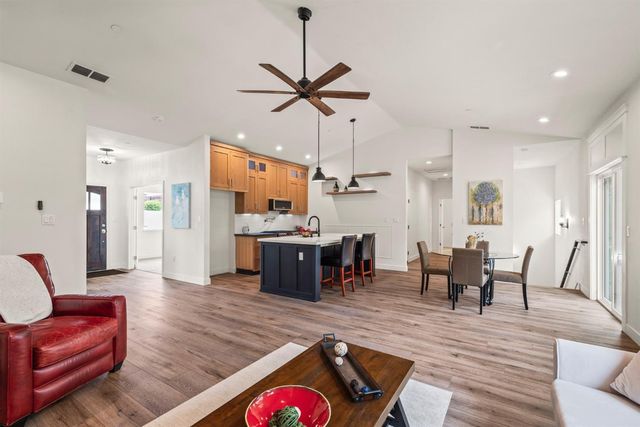 488 Woodgate Rd, Valley Springs, CA 95252