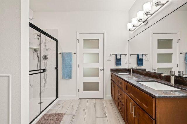 488 Woodgate Rd, Valley Springs, CA 95252