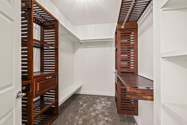 488 Woodgate Rd, Valley Springs, CA 95252