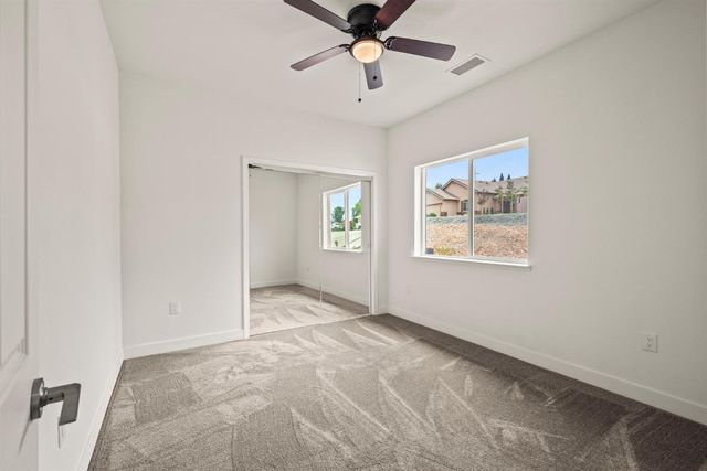 488 Woodgate Rd, Valley Springs, CA 95252