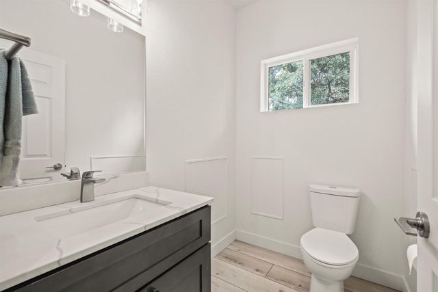 488 Woodgate Rd, Valley Springs, CA 95252