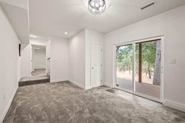 488 Woodgate Rd, Valley Springs, CA 95252