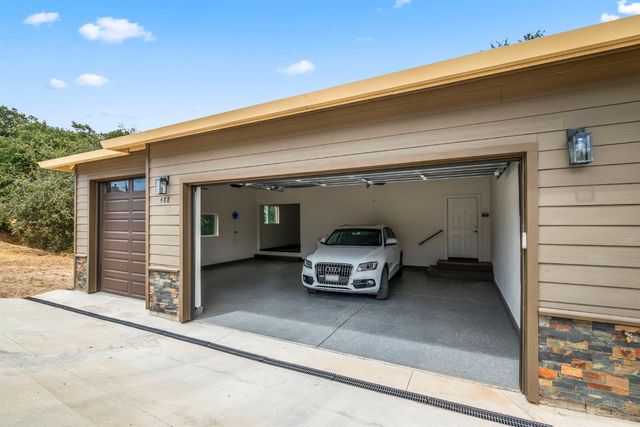 488 Woodgate Rd, Valley Springs, CA 95252