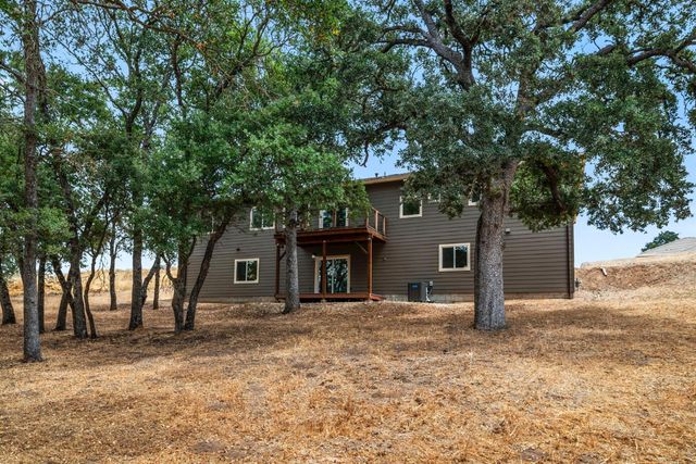 488 Woodgate Rd, Valley Springs, CA 95252