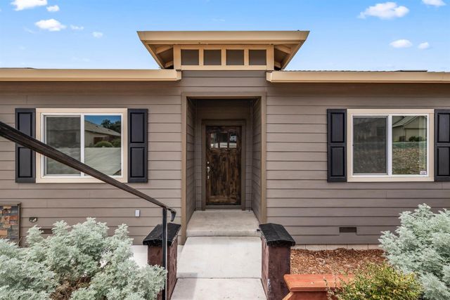 488 Woodgate Rd, Valley Springs, CA 95252