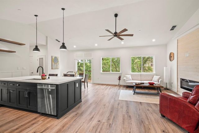 488 Woodgate Rd, Valley Springs, CA 95252