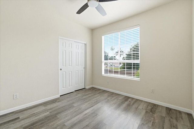 1633 E LAKESIDE Drive 63, Gilbert, AZ 85234